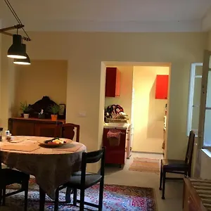https://vintage-studio-apartment-garden-and-free-parking.inbudapesthotels.com